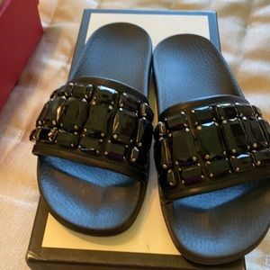 Gucci slides